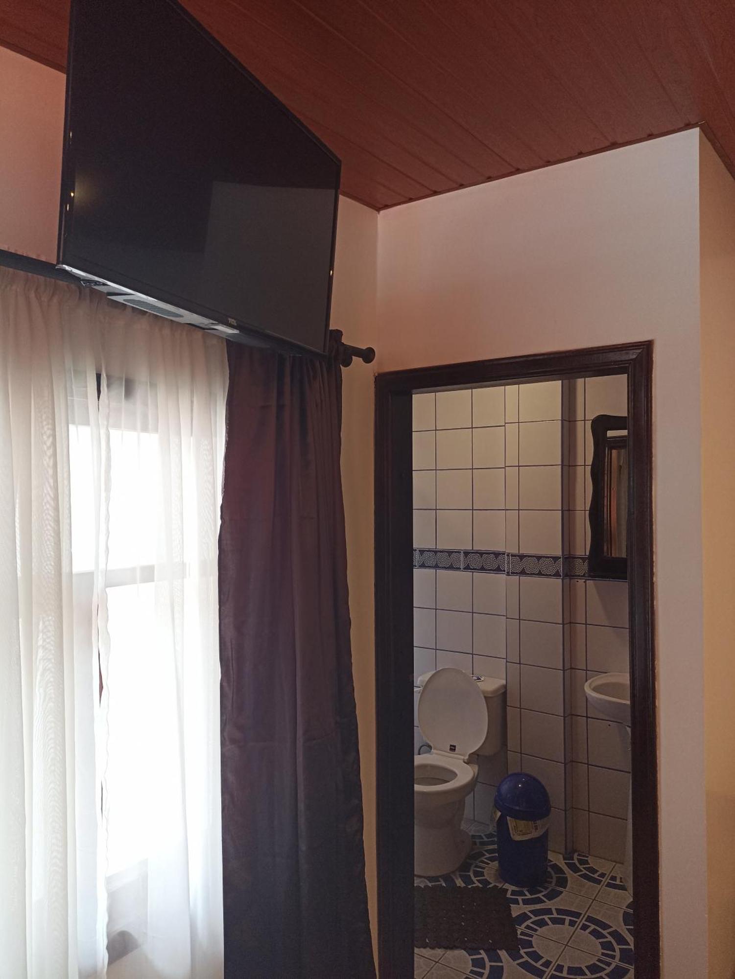 Posada J Banos  Bilik gambar